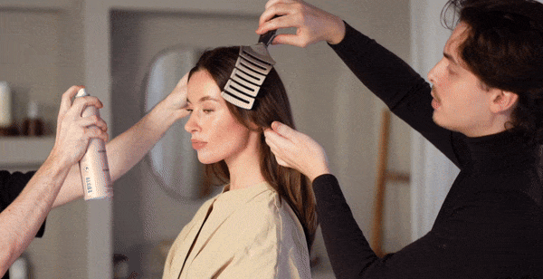 De ZIGZAG Brush is nu verkrijgbaar in de beste premium salons van Amsterdam